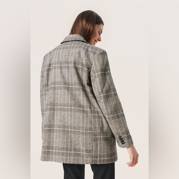 Soaked in Luxury ~ Chicka Blazer - Picture 5 of 11